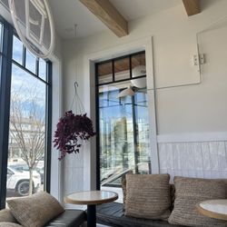 Caffeine Cafe - Inside