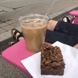 Tango Palace Coffee Company - Caramel Crunch - Latte with caramel crunch brownie - Coffee & Tea Shops Near Me - Toronto, Ontario