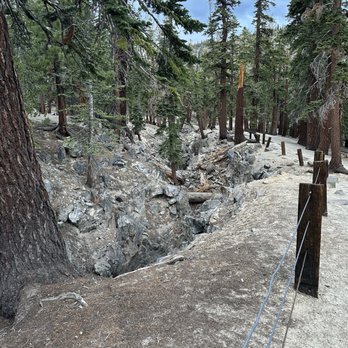 Earthquake Fault - Parks Near Me - Mammoth Lakes, California