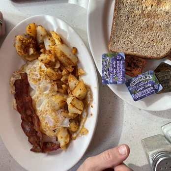 Overlea Diner - Egg platter added bacon. Clean plate club! - Diners Near Me - Baltimore, Maryland