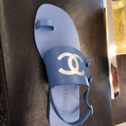 Chanel - Size 6.5, Lizz?
