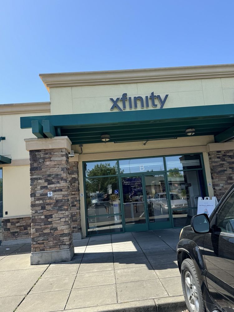 XFINITY STORE BY COMCAST Updated August 2025 51 Photos & 220