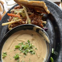 Jackfruit sandwich & cream of chanterelle soup