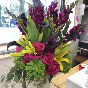 Growers Direct Flowers - Gorgeous Birthday Arrangement Same Day - Florists Near Me - Tustin, California Growers Direct Flowers - Gorgeous Birthday Arrangement Same Day - Florists Near Me - Tustin, California
