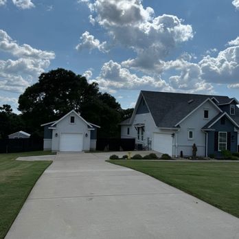 All Seasons Lawn Care - Gotta love a clean straight edge! - Landscaping Near Me All Seasons Lawn Care - Gotta love a clean straight edge! - Landscaping Near Me