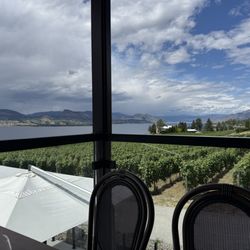 Moraine Estate Winery