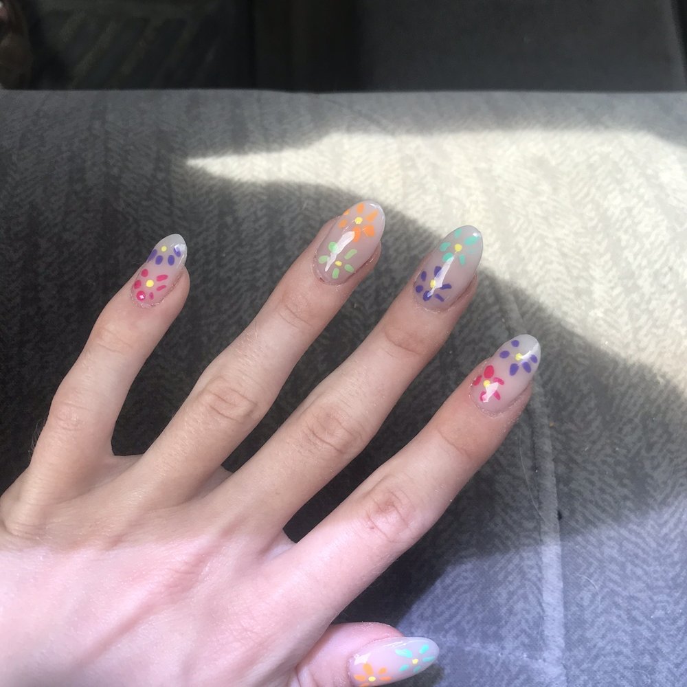 Vip Nails and Spa - Mine - Nail Salons Near Me - Coopersville, Michigan