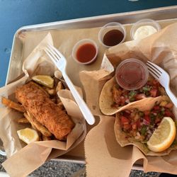 Fish & chips Shrimp tacos