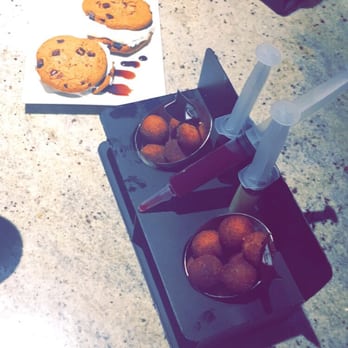 Topgolf - Injectable donuts & cookie s'mores - Golf Near Me - Scottsdale, Arizona Topgolf - Injectable donuts & cookie s'mores - Golf Near Me - Scottsdale, Arizona