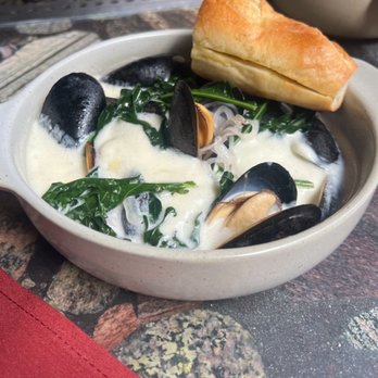 Le Coq - Mussels à la paris - French Near Me - La Jolla, California