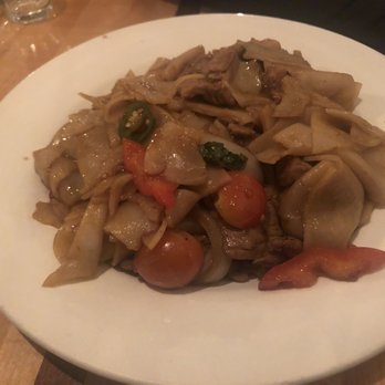 Beau Thai - Mount Pleasant - Drunken Noodle with Chicken , Beef , Pork or Tofu - Thai Near Me - Washington, DC, District of Columbia Beau Thai - Mount Pleasant - Drunken Noodle with Chicken , Beef , Pork or Tofu - Thai Near Me - Washington, DC, District of Columbia