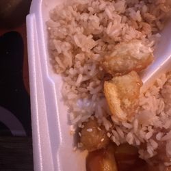 Ming's Restaurant - Mushy chicken :/