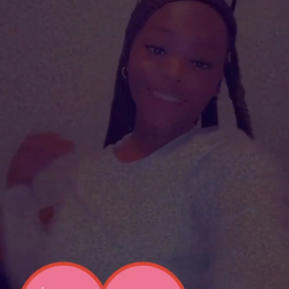 ebony-delong-s-instagram-twitter-facebook-on-idcrawl