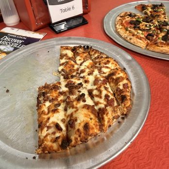 Caprigios Pizza - Taylor Made Breadsticks - Pizza Near Me - Clarksville, Tennessee