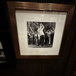 Amazing pictures Thu out the restaurant Amazing pictures Thu out the restaurant