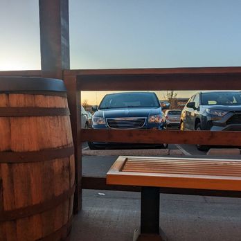 Texas Roadhouse - Waiting area outside - Steakhouses Near Me - Jackson, Michigan