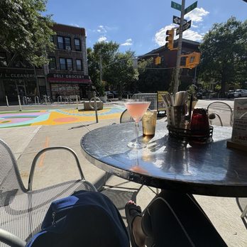 Mom's Kitchen & Bar - Bars Near Me - Astoria, New York Mom's Kitchen & Bar - Bars Near Me - Astoria, New York
