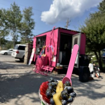 Açaí You - Custom açaí bowl with coconut and pitaya base - Acai Bowls Near Me - Tahoe City, California Açaí You - Custom açaí bowl with coconut and pitaya base - Acai Bowls Near Me - Tahoe City, California