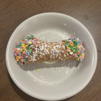 Olivia - Birthday mini cannoli - Pizza Near Me - St. Petersburg, Florida Olivia - Birthday mini cannoli - Pizza Near Me - St. Petersburg, Florida