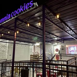 Insomnia Cookies
