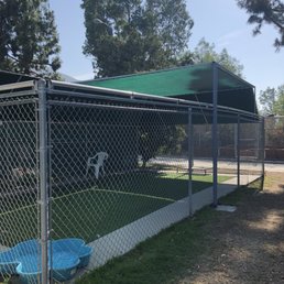 2. Shade covering for dogs play yards 2. Shade covering for dogs play yards