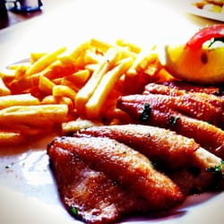 Restaurant du Château de Paudex - Filets de Perche Meunière
