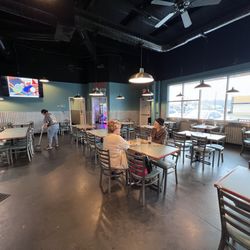 Mr Gatti's Pizza - Very clean lobby with lots of light