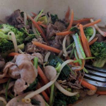 Su's Mongolian BBQ - Meat with vegetables - Barbeque Near Me - Santa Clara, California Su's Mongolian BBQ - Meat with vegetables - Barbeque Near Me - Santa Clara, California