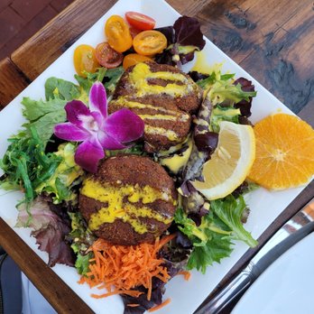 Sur at The Barnyard - Friday's special: crab cakes - New American Near Me - Carmel, California Sur at The Barnyard - Friday's special: crab cakes - New American Near Me - Carmel, California