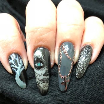 Lux Nail Spa - Nail Salons Near Me - Largo , Florida