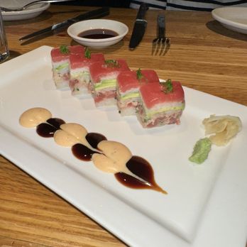 Hillstone Restaurant - Osaka Style Pressed Sushi Tuna - New American Near Me - Coral Gables, Florida Hillstone Restaurant - Osaka Style Pressed Sushi Tuna - New American Near Me - Coral Gables, Florida