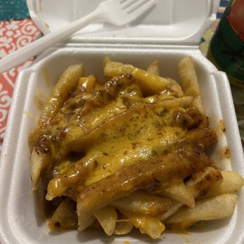 Big Time Burgers - Small order of Chili Cheese Fries - Burgers Near Me - North Hollywood, California