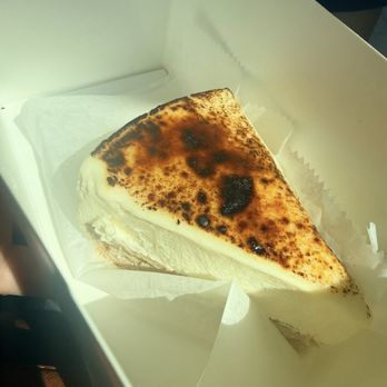 Mango Mango Dessert - I think this is the Crème Brûlée - Desserts Near Me - Middletown, Delaware