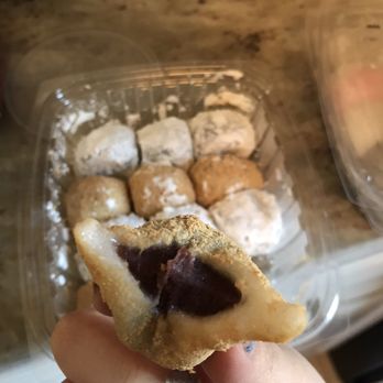 H Mart - Paramus - Mochi! - Grocery Near Me - Paramus, New Jersey