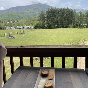 Tennessee Mountain View Winery - Cheese board - Wineries Near Me - Sevierville, Tennessee Tennessee Mountain View Winery - Cheese board - Wineries Near Me - Sevierville, Tennessee