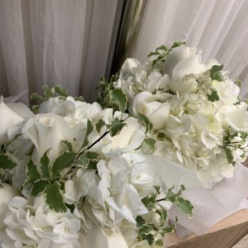 The Big Bang - Bridesmaid bouquets - Florists Near Me - Sacramento, California The Big Bang - Bridesmaid bouquets - Florists Near Me - Sacramento, California