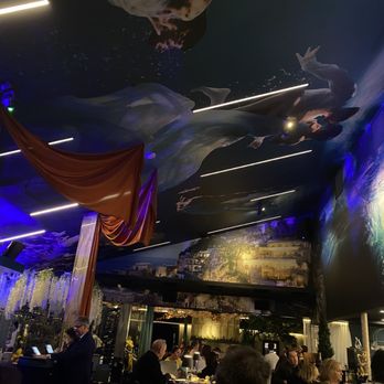 Aurora - Beautiful wall & ceiling  decor! - Italian Near Me - West Bloomfield Township, Michigan