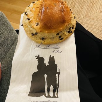 Aux Merveilleux de Fred - Patisserie/Cake Shop Near Me - Paris, 75