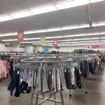Deseret Industries - Kids clothes - Used, Vintage & Consignment Near Me - Portland, Oregon
