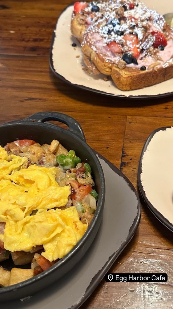 Egg Harbor Café — Mexican restaurant in Arlington Heights