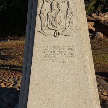 Crown Memorial State Beach - Pause to pay respects to fellow veterans - Parks Near Me - Alameda, California