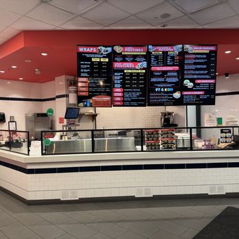 PrimeTime Donair & Poutine - Front counter and menu board~ (September 2025) - Poutineries Near Me - Kelowna, British Columbia