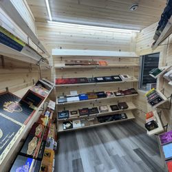 Smoke Outlet And Cigar