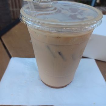 C'est Si Bon Bakery - Iced latte - Bakeries Near Me - Newport Beach, California C'est Si Bon Bakery - Iced latte - Bakeries Near Me - Newport Beach, California