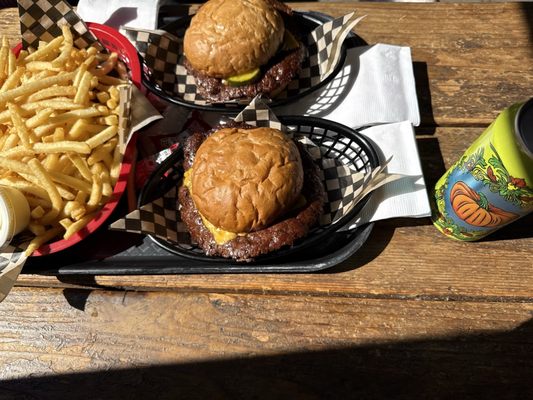 Monster Smash Burgers by null