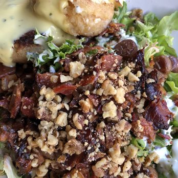Pounders Restaurant - Pizza Near Me - Laie, Hawaii