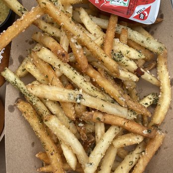 Captain Lawrence Brewing - House Fries (garlic, thyme,marjoram,parsley and pecorino) - Breweries Near Me - Elmsford, New York