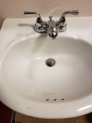 Yuhas Plumbing & Heating Logo