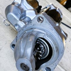 Larkin Automotive & Electric - Sawafuji Starter Motor