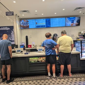 Paris Baguette - Store - Bakeries Near Me - Louisville, Kentucky Paris Baguette - Store - Bakeries Near Me - Louisville, Kentucky
